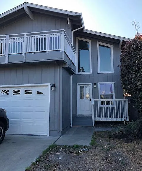 215 Alamo Ave — Photo 1