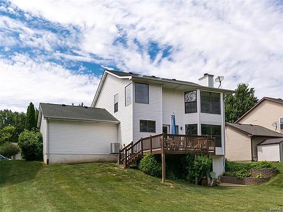 4th image of 218 Brittany Dr