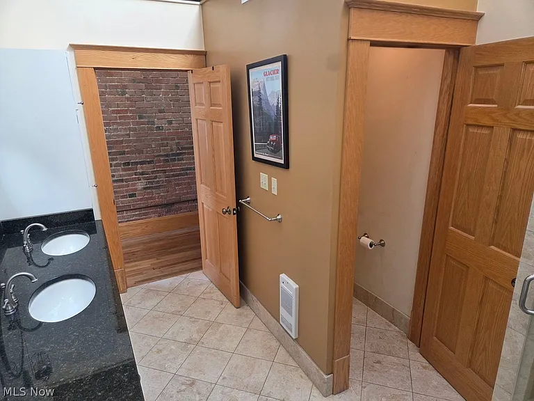 1667 E 40th St #3G — Photo 23