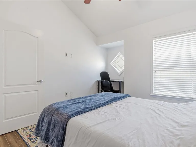 205 Durham Park Way — Photo 30