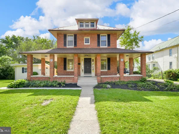 18 Lombard St, Thurmont, MD 21788