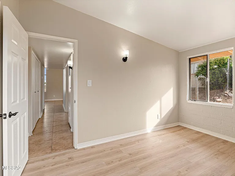 904 W 4th Ave — Photo 17