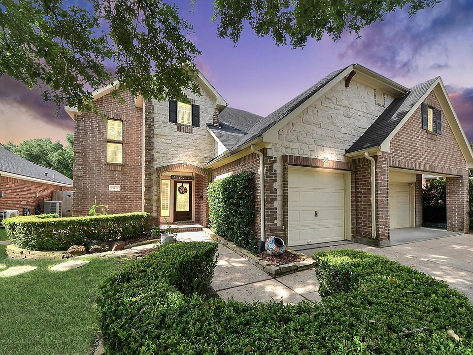 1st image of 21131 Beech Landing Ln