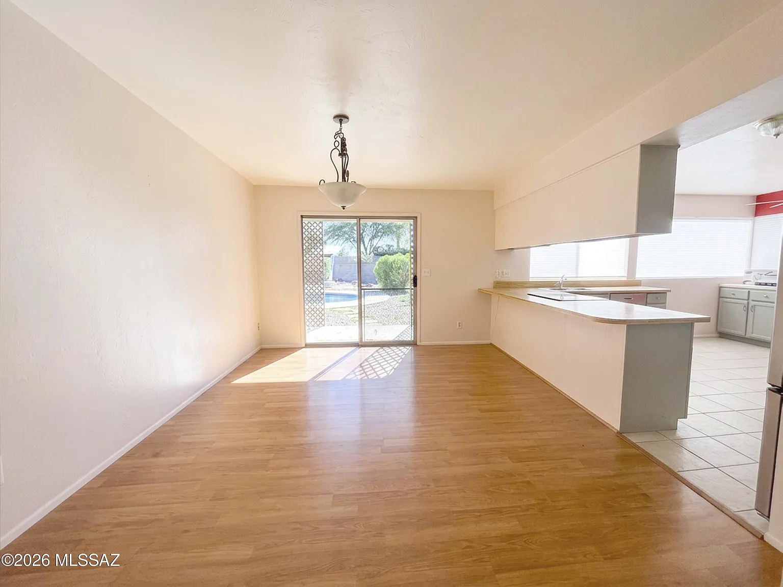 3 bed, 2.0 bath, 1627 sqft, $2,800 — Photo 4