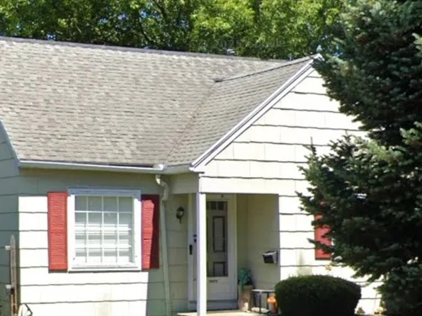 212 Leonard Rd, Rochester, NY 14616