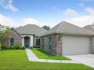 11420 Oak Run Dr, Geismar, LA 70734