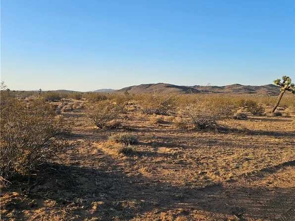 1234 El Rancho Rd, Yucca Valley, CA 92284