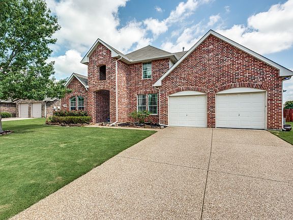 2nd image of 132 Country Lakes Dr