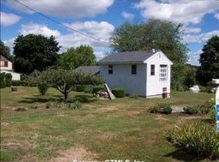 2 Deborah St, Waterford, CT 06385