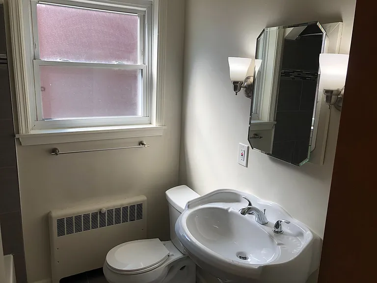 6239 Corbly St — Photo 9