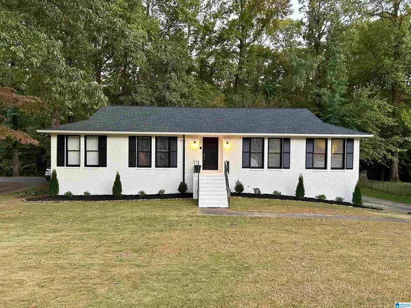 1267 Atkins Trimm Blvd, Hoover, AL 35226