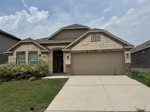 8920 Luciano Rdg, Seguin, TX 78155
