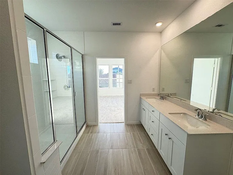 3028 Avalos Dr — Photo 2