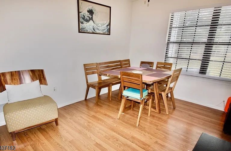 78 Woodward Ln — Photo 4