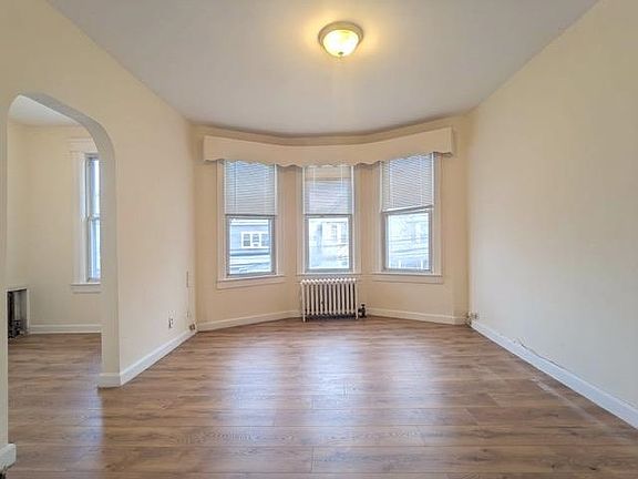 2nd image of 157 Glenwood Ave #2