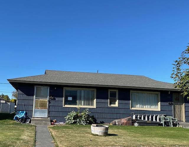 1st image of 1134 W Gem Ave