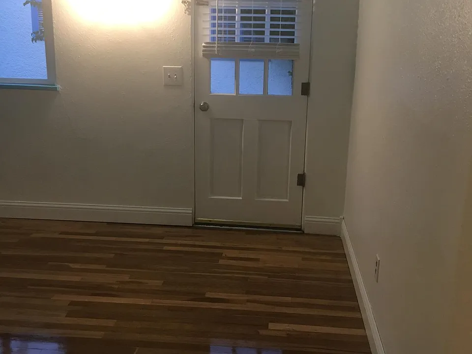 Living room, entry door