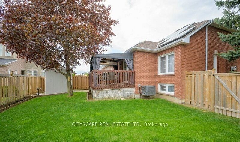 Mississauga House for rent - 3 Bedrooms — photo 10