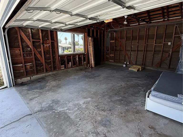 7055 Semrad Rd — Photo 32