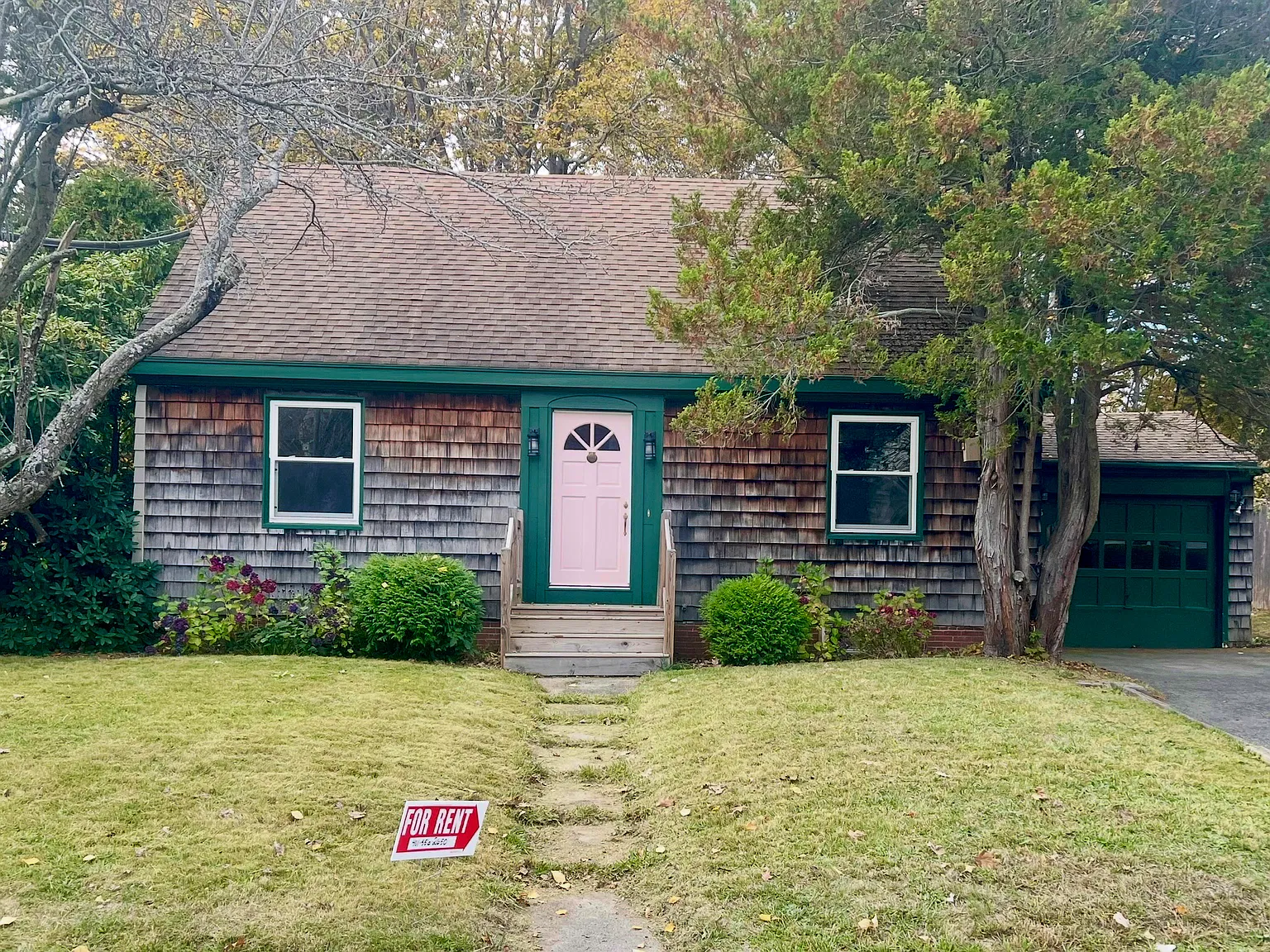 3 bed, 1900 sqft, $3,000 — Photo 1