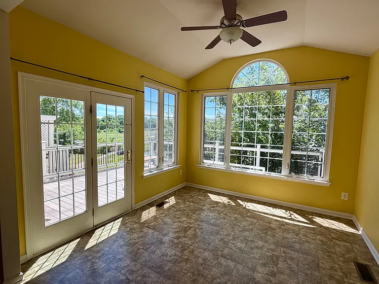22633 Upperville Heights Sq — Photo 16