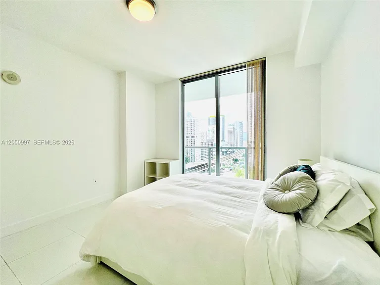 79 SW 12th St #1510 — Photo 29
