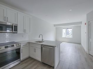 34 Knight St #104, Providence, RI 02909