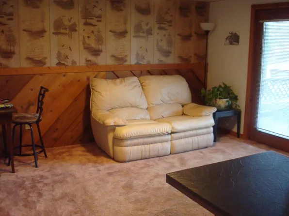 2361 N Rocky Comfort Rd, Makanda, IL 62958