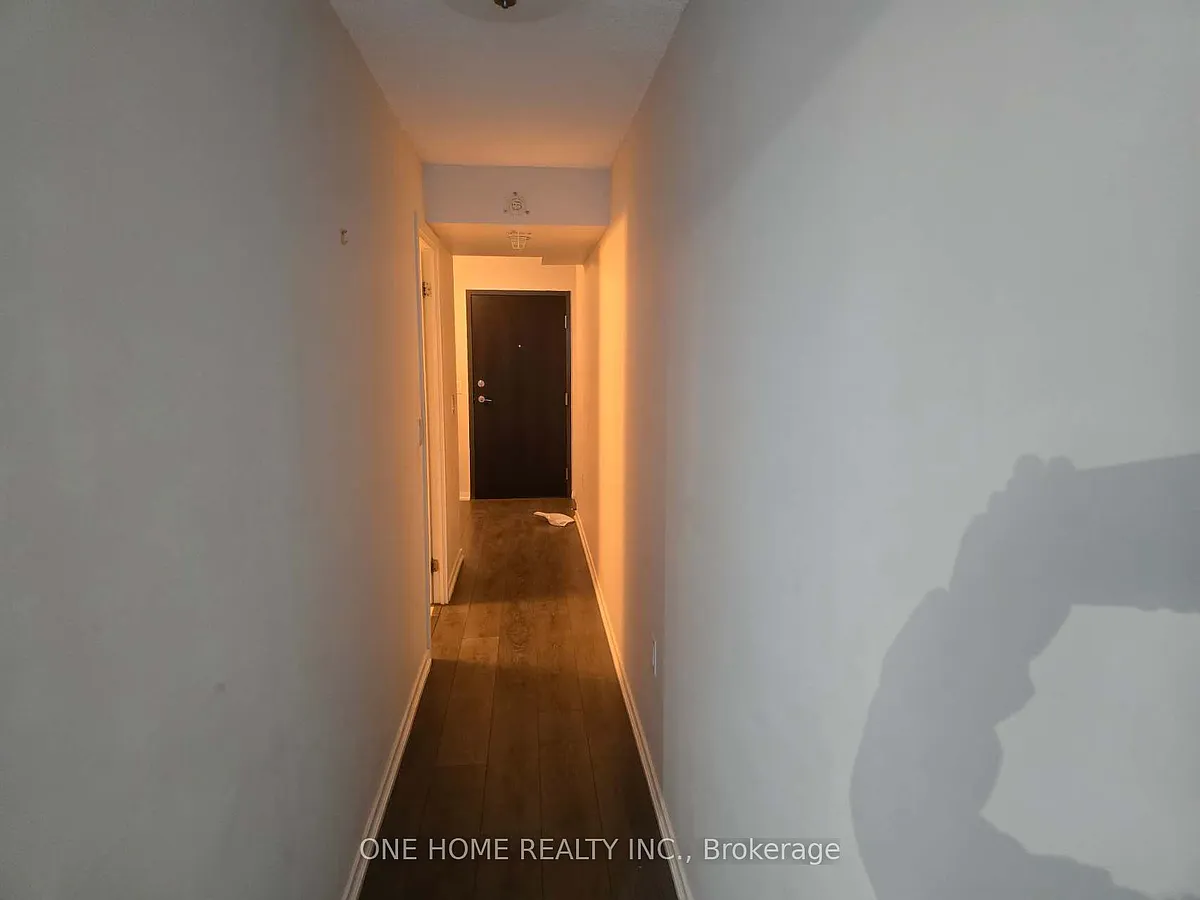 Building Photo - 36 Lisgar St #1105E