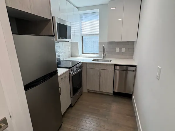 11 Peterborough St APT 24, Boston, MA 02215