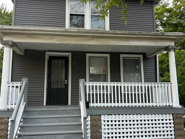 2718 E 78th St, Chicago, IL 60649