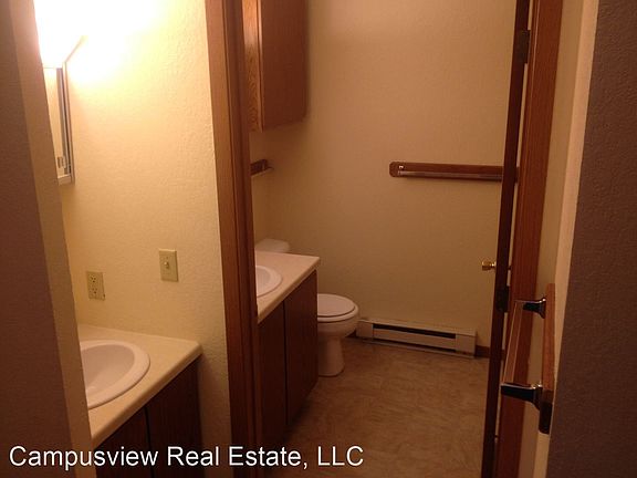 4th image of 1073 E Cascade Ave #8