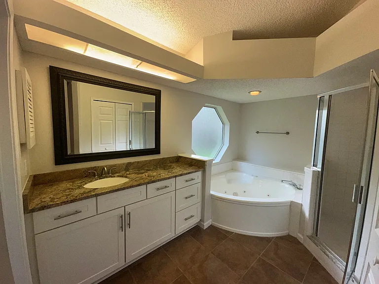 2493 The Woods Dr E — Photo 8