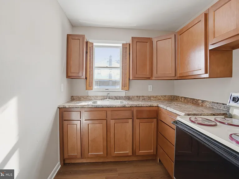 5605 Shelbourne Rd #B — Photo 10