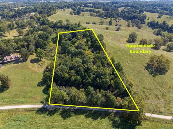 879 Avenstoke Rd, Waddy, KY 40076
