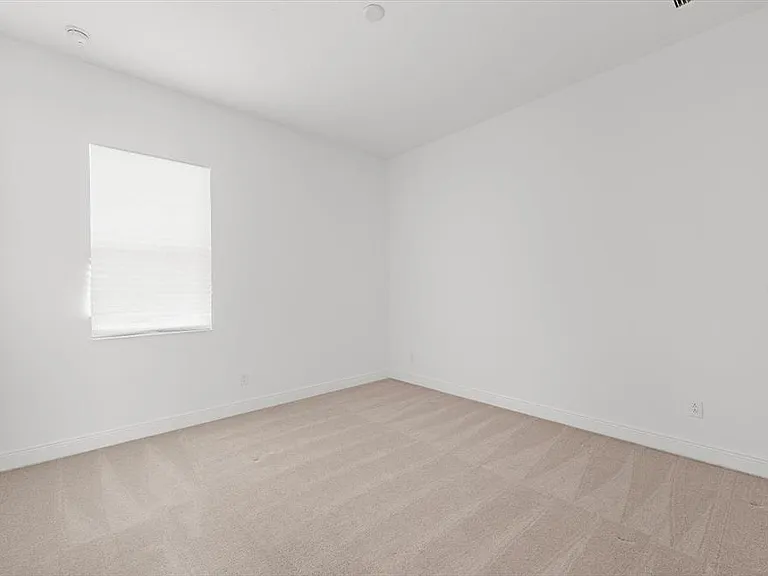 13744 Old Creek Ct — Photo 25
