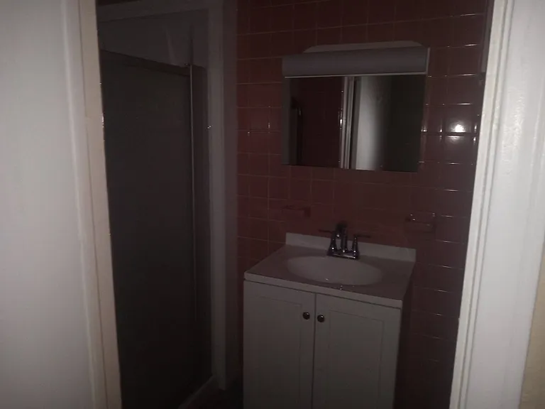 12710 N Saginaw Main House — Photo 24