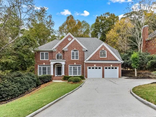 3425 Kingsland Cir, Berkeley Lake, GA 30096