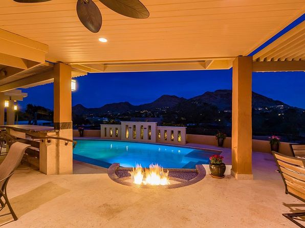 4815 E Moonlight Way