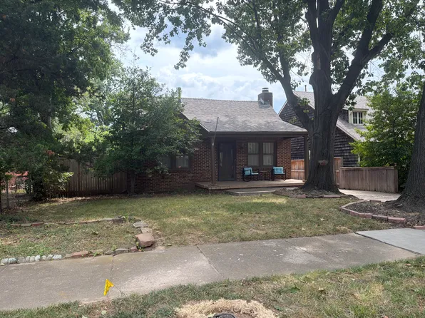 2136 E 19th St S, Tulsa, OK 74104