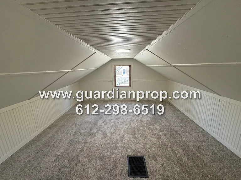 2202 Saint Croix St — Photo 18