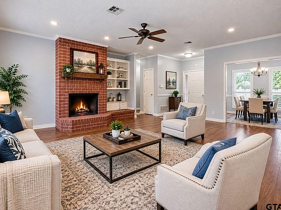 4th image of 810 Hummingbird Ln