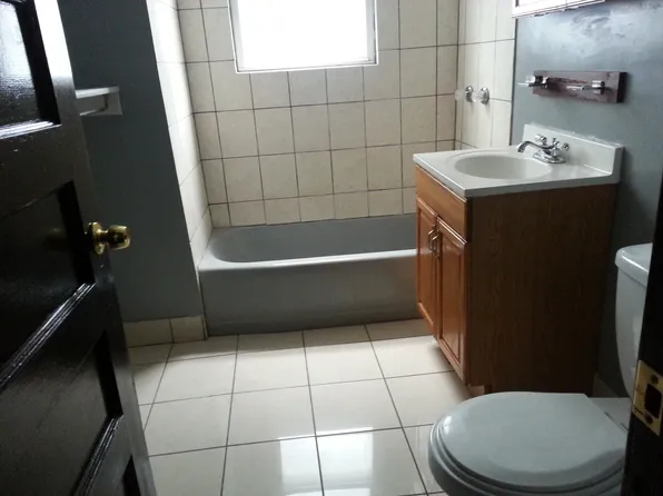 324 N Lockwood Ave Unit 1, Chicago, IL 60644