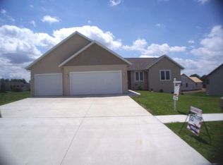 3223 Rye Ridge Trl, Freeport, IL 61032