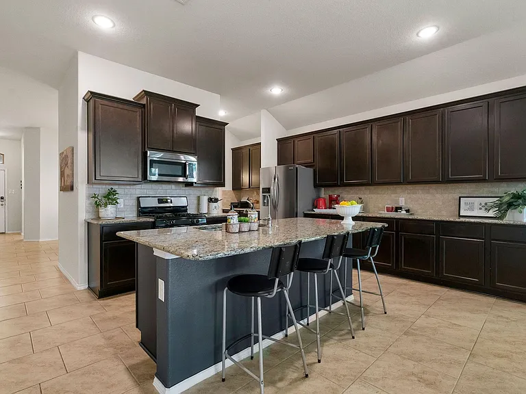 14011 Wolftrap Ln — Photo 7