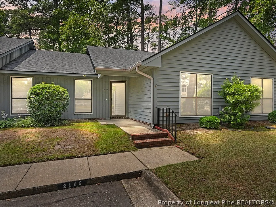 2105 Wexford Oaks Ct