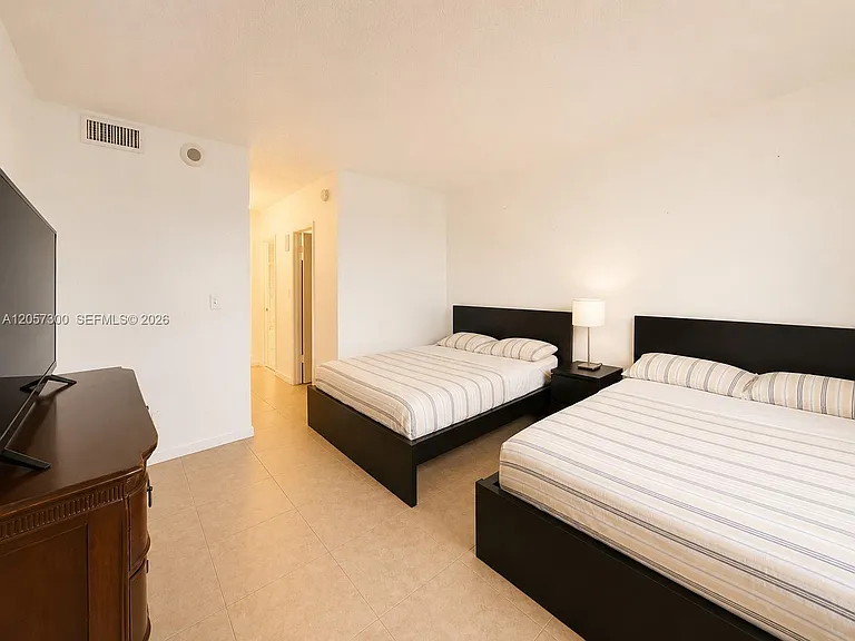 19370 Collins Ave #1410 — Photo 3