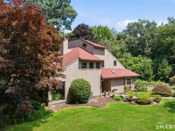 11 Fire Hill Lane, Redding, CT 06896
