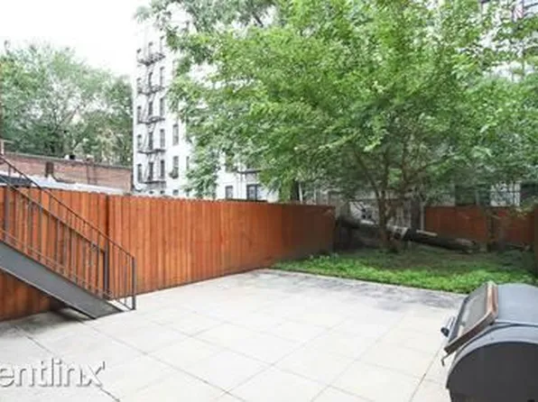 227 S 4th St, Brooklyn, NY 11211