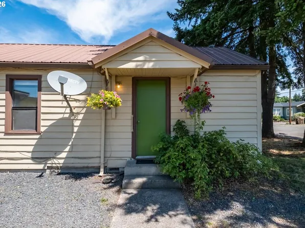 1044 23rd Ave, Sweet Home, OR 97386